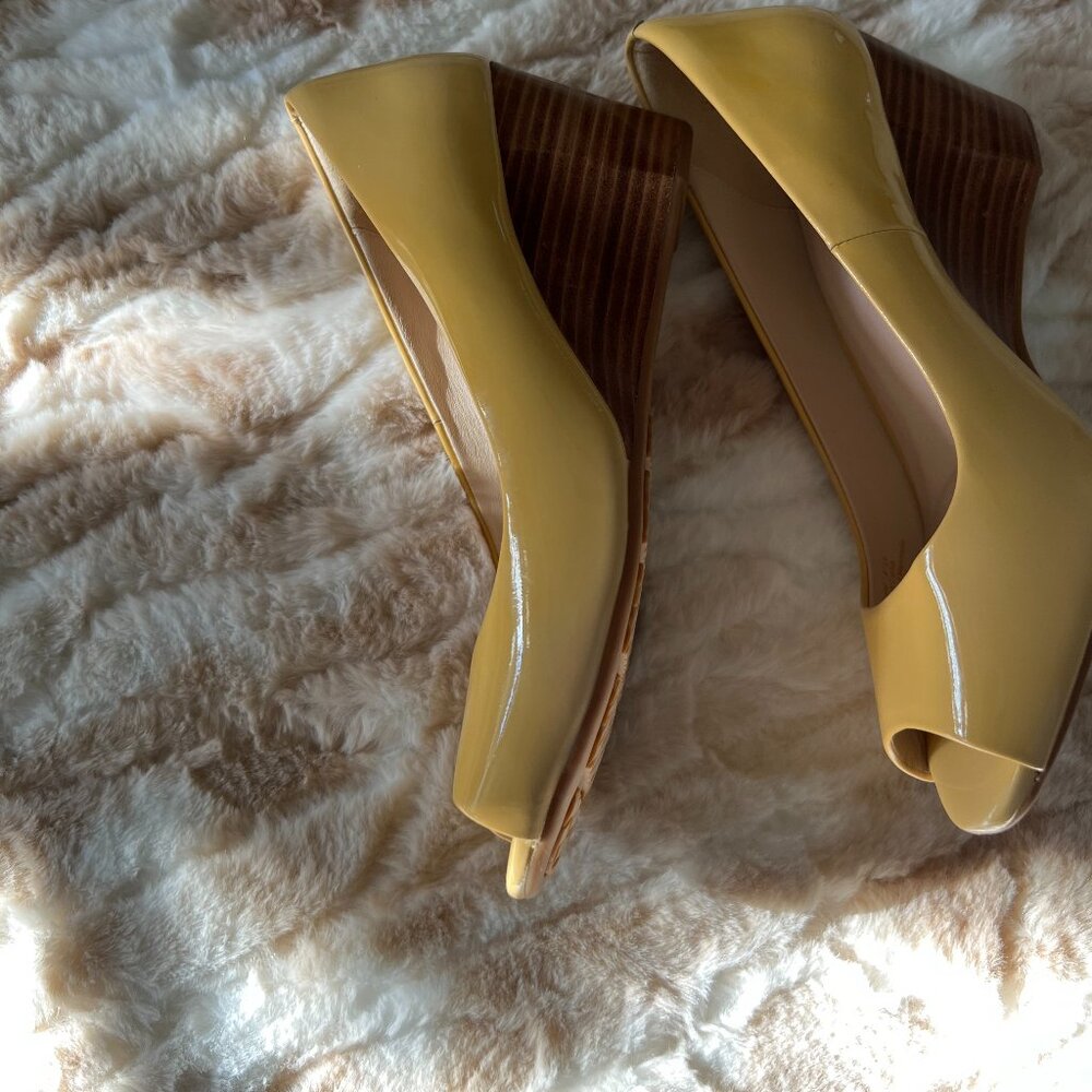 Cole Haan Grand Wedge peep toe - Picture 3 of 9